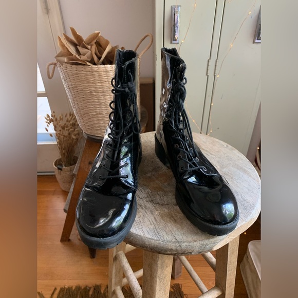 Lace Up Combat Boot - Picture 3 of 11